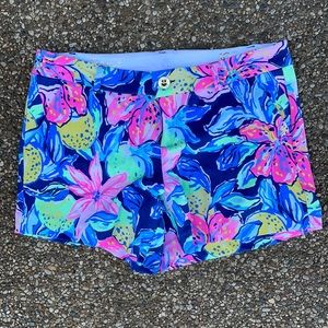 Lilly Pulitzer Stretch Callahan shorts, size 10